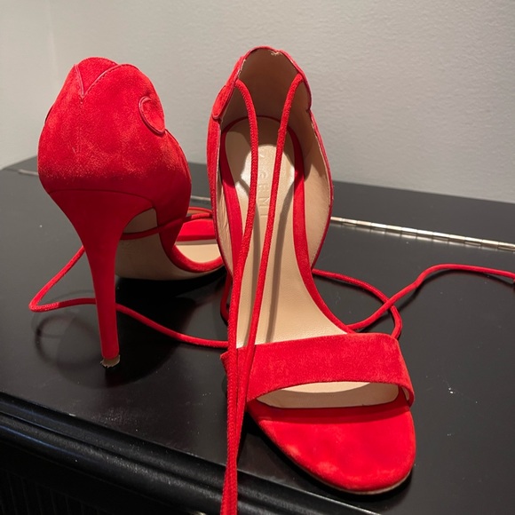 Heels - Picture 5 of 13